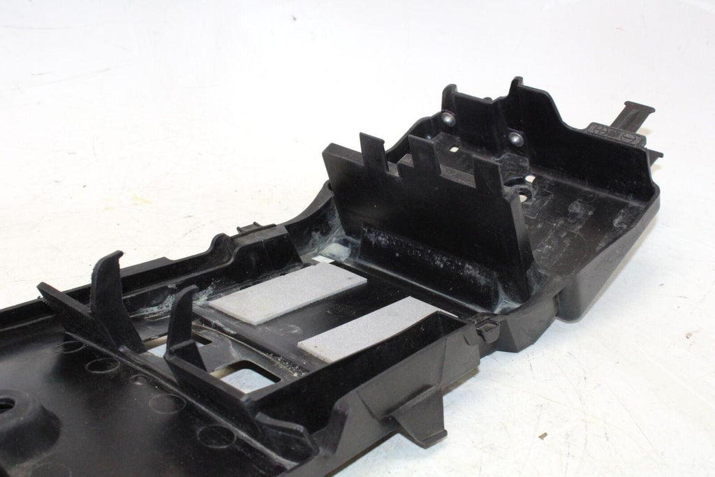 2007 Suzuki Gsxr1000 Rear Back Tail Undertail Battery Tray Plastic - Gold River Motorsports