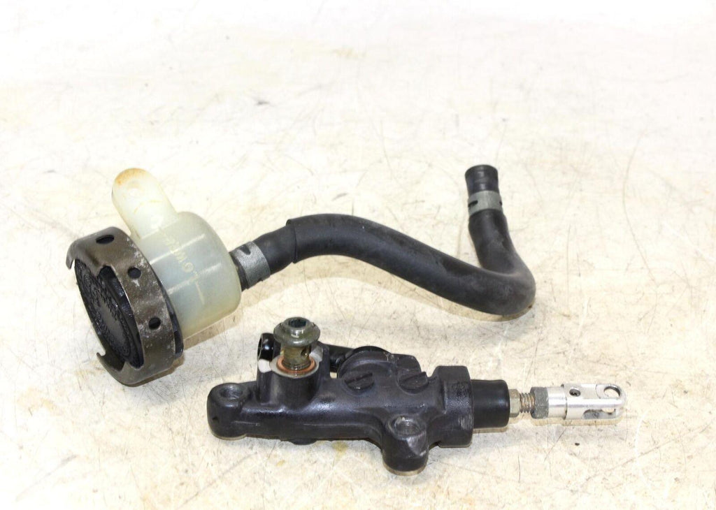 2001 Yamaha Yzf R1 Rear Back Brake Master Cylinder W Reservoir